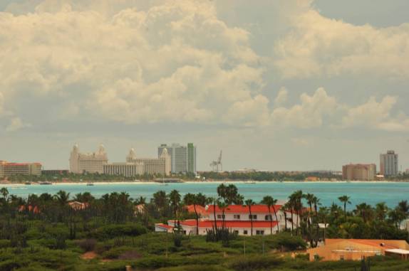 Palm Beach vista do farol no norte da ilha (Aruba)